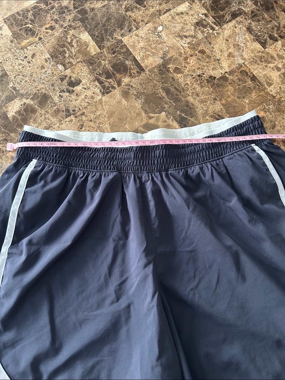 New Balance Women's Running Shorts Navy with Light Trim size M - Picture 5 of 5